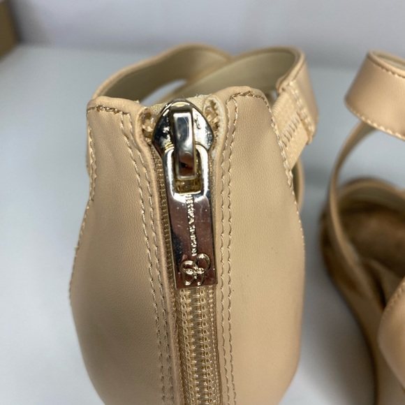 Jessica Simpson wedge sandlals - Picture 6 of 8